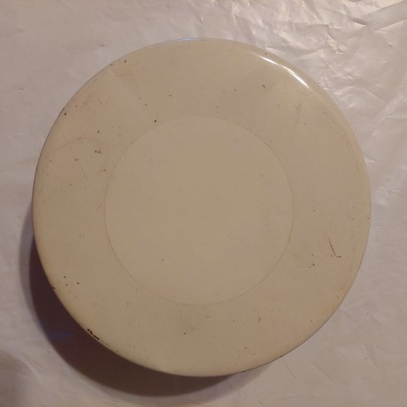 White tin - Picture 1 of 4